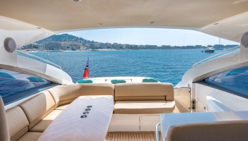 PRINCESS V53