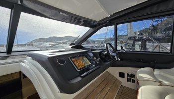 PRINCESS V48 