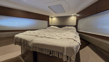 PRINCESS V48 