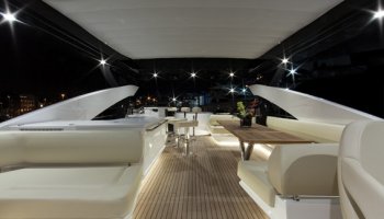 SUNSEEKER 28 Metre Yacht