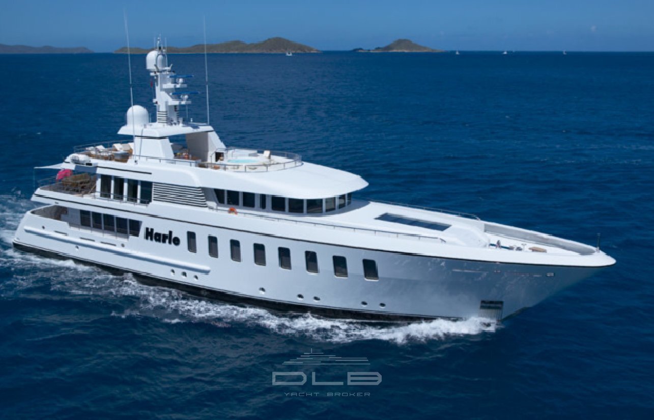 FEADSHIP 44M