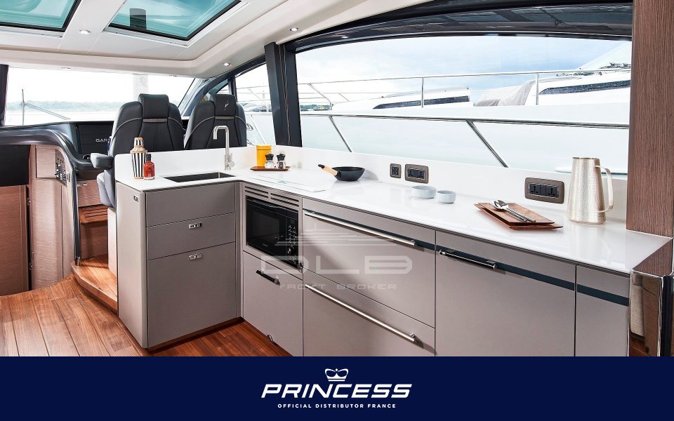 PRINCESS  V55