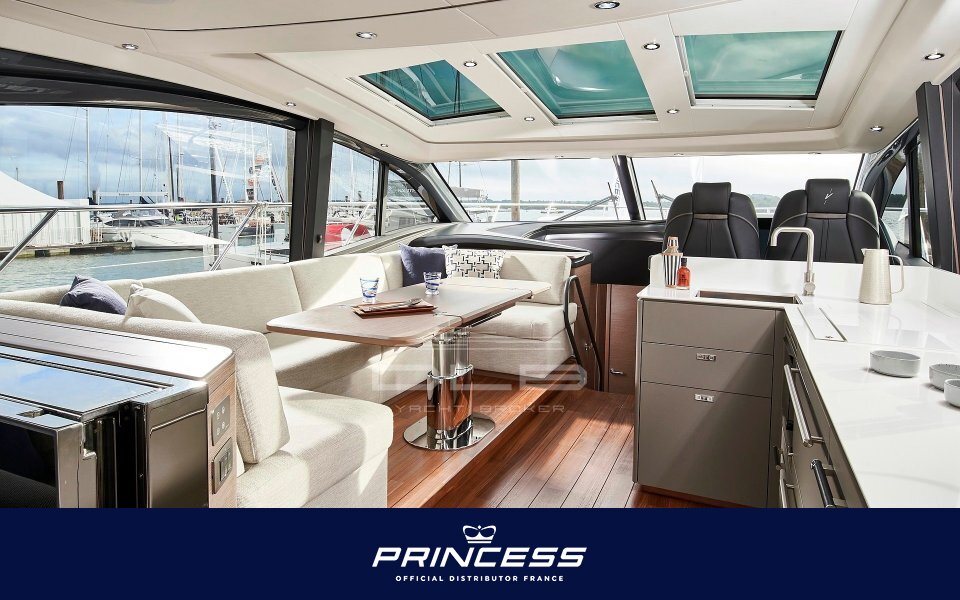 PRINCESS  V55