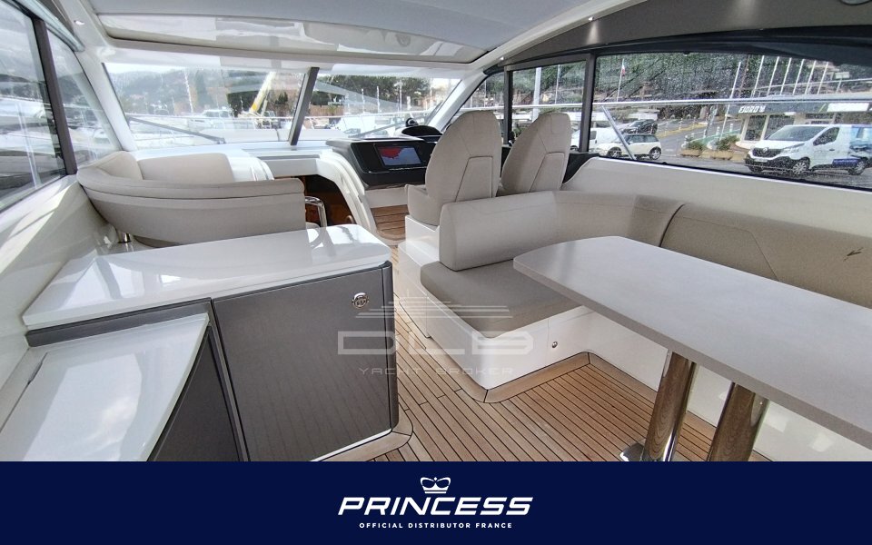 PRINCESS V50