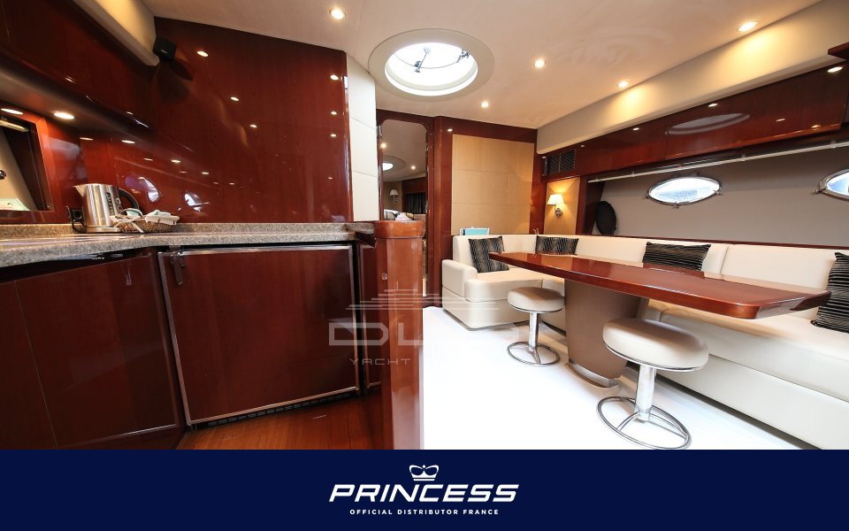 PRINCESS V53