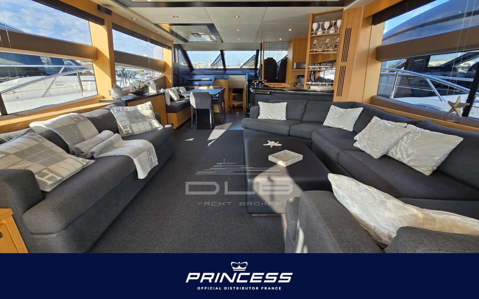 PRINCESS 72