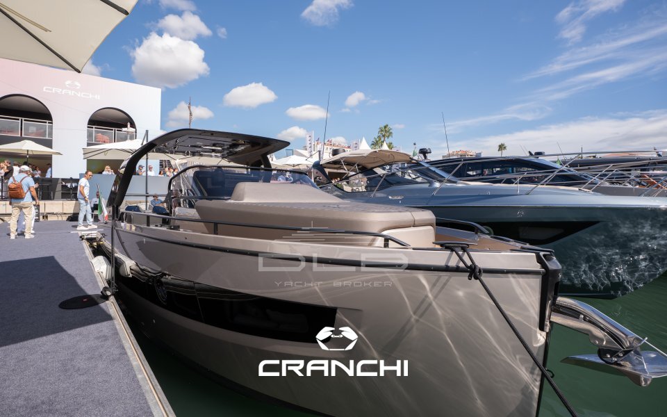 CRANCHI A32 O/B