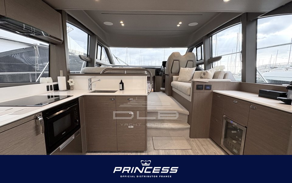 PRINCESS F50