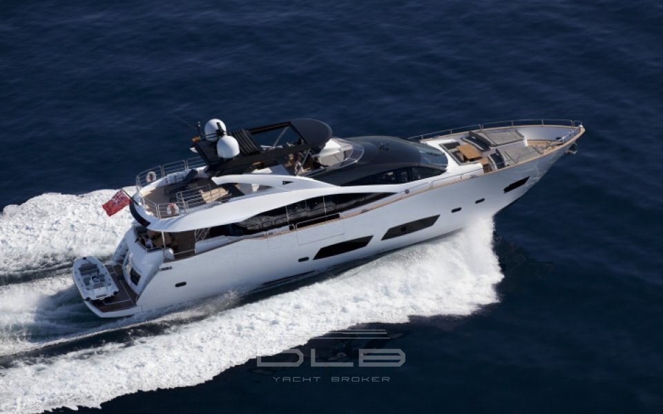 SUNSEEKER 28 Metre Yacht